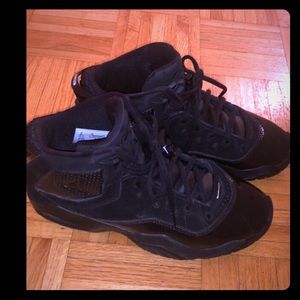 Jordan B loyals -All Black